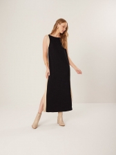 VESTIDO MIDI CHÁ EM MALHA CANELADA COM RECORTES LATERAIS