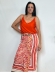 Blusa básica de alças finas com decote em viscose