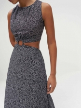 VESTIDO MIDI ESTAMPADO EM VISCOSE COM CUT OUT