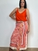 Blusa básica de alças finas com decote em viscose